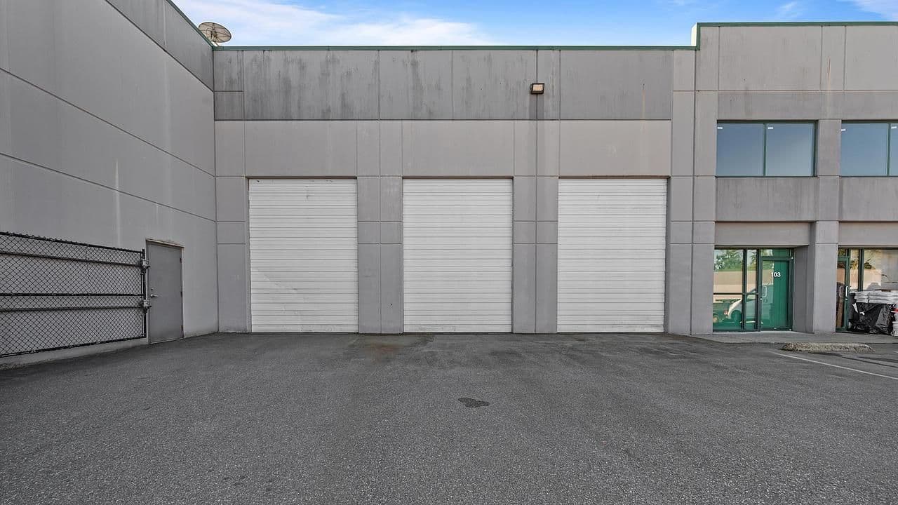 Real estate listing