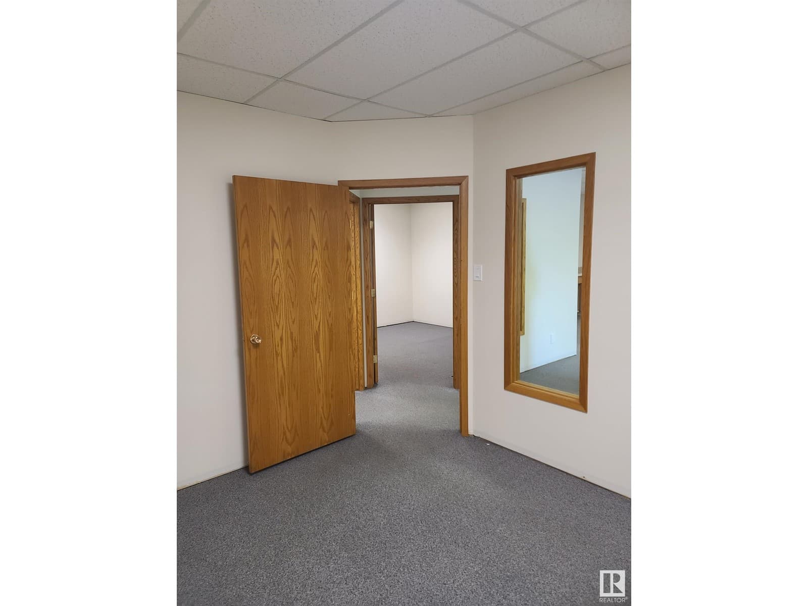 Real estate listing