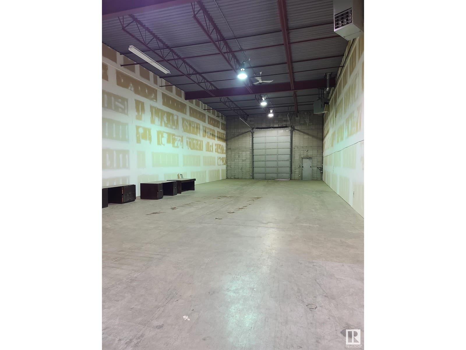 Real estate listing