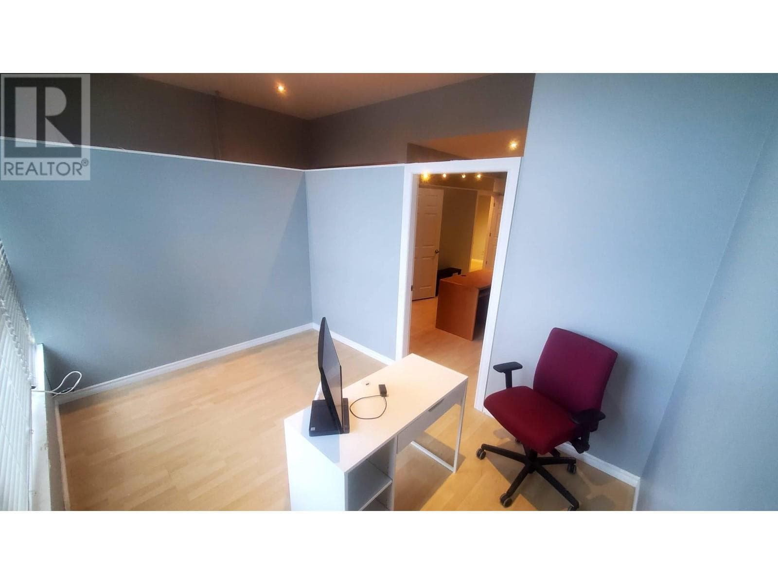 Real estate listing