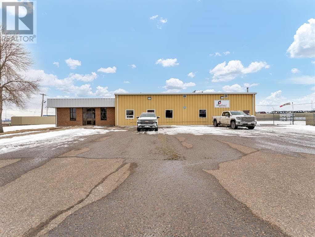 26 & 34 Boundary Road SE, Redcliff, Alberta