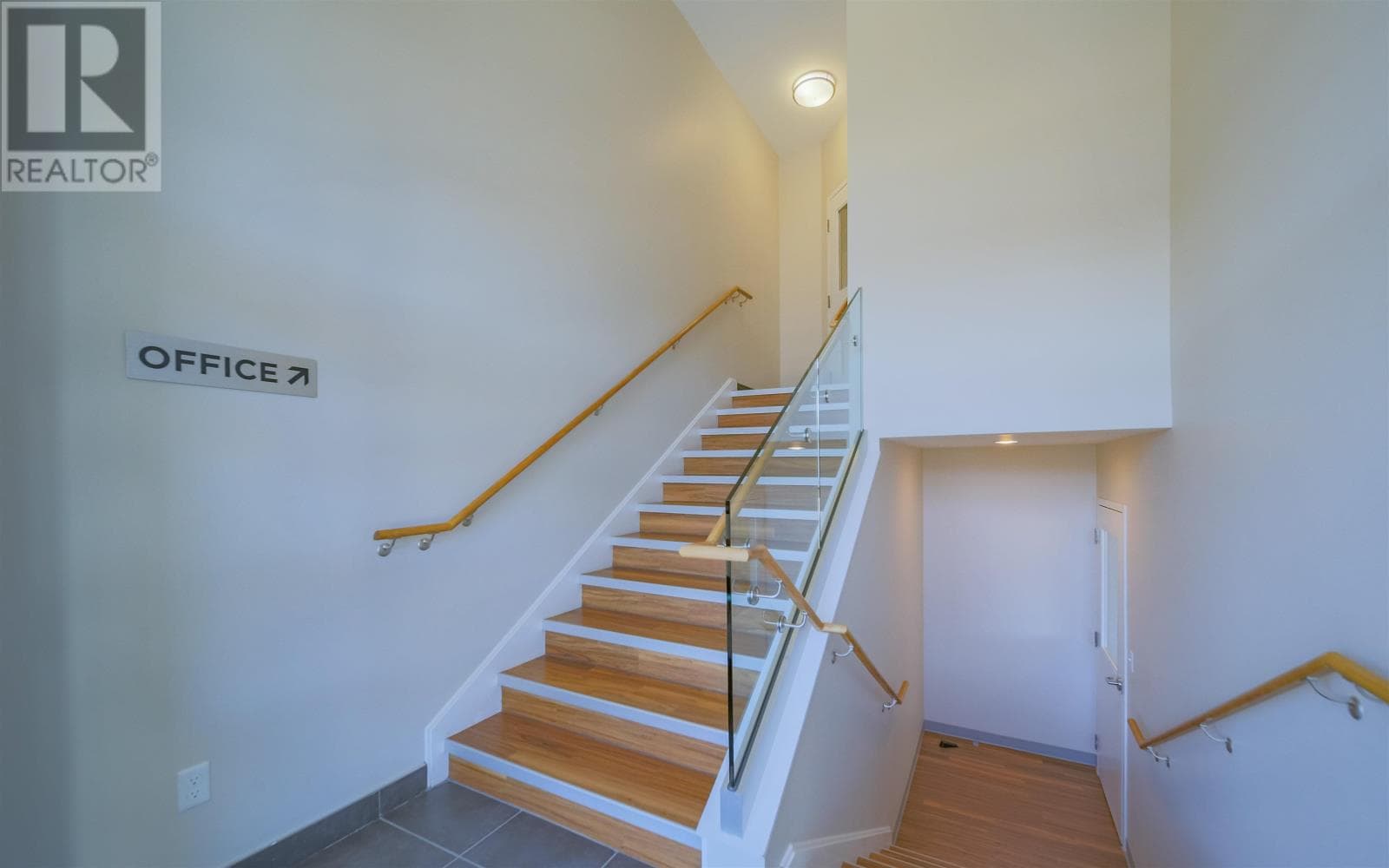 Real estate listing