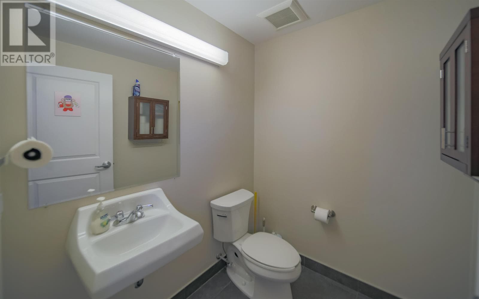 Real estate listing