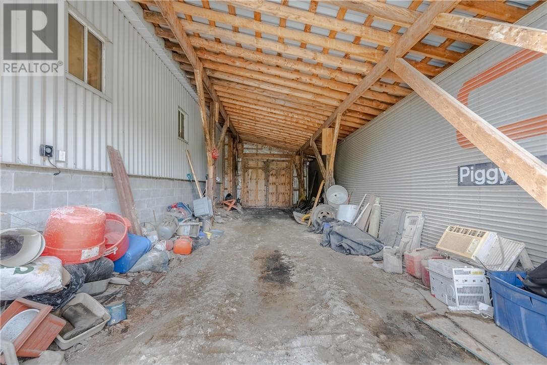 Real estate listing