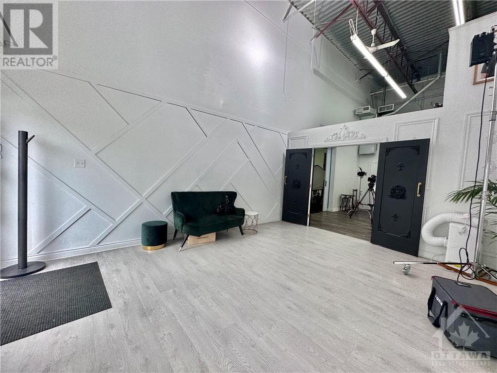 Real estate listing