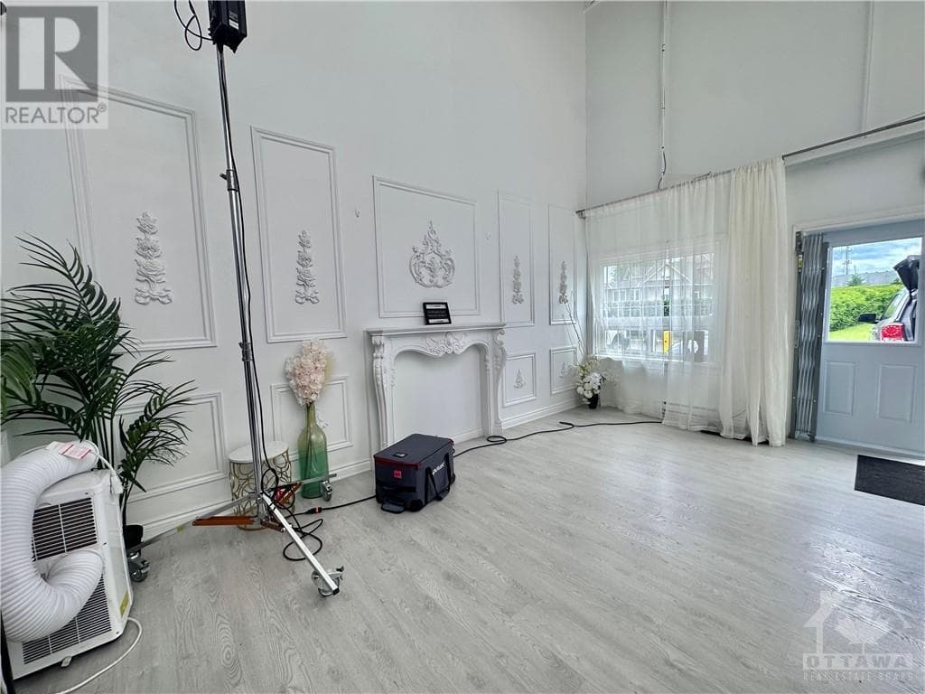 Real estate listing