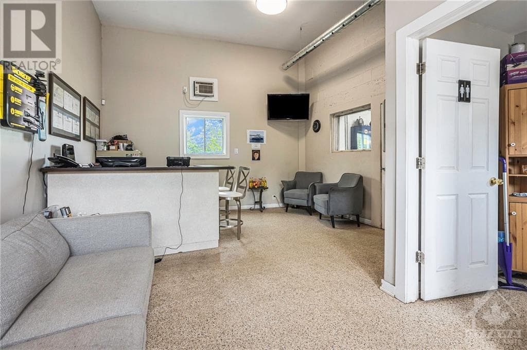 Real estate listing