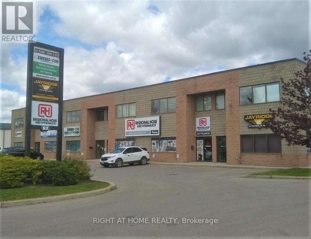 3,4,7,8 - 62 PLANT FARM BOULEVARD, Brantford, Ontario