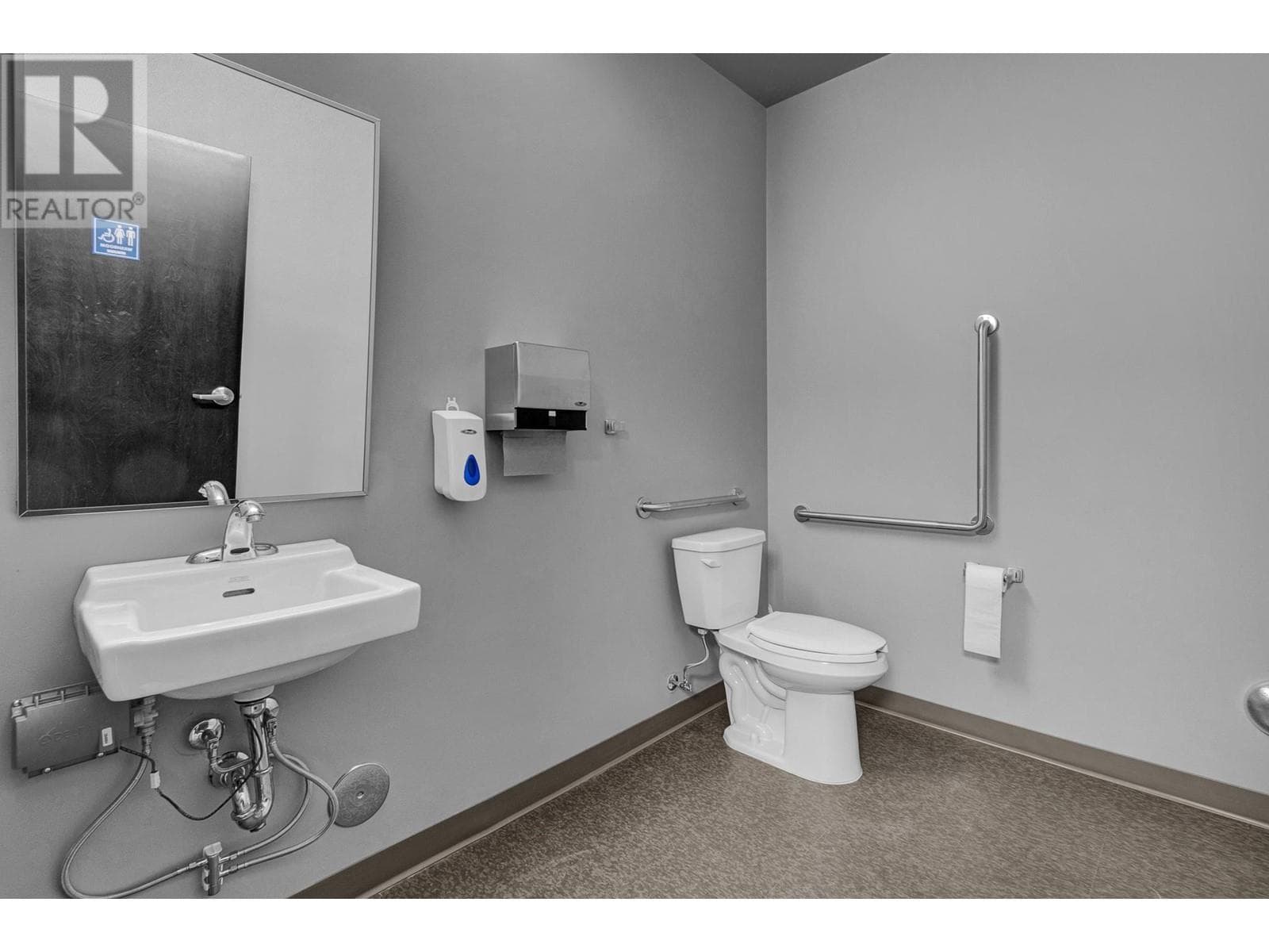 Real estate listing