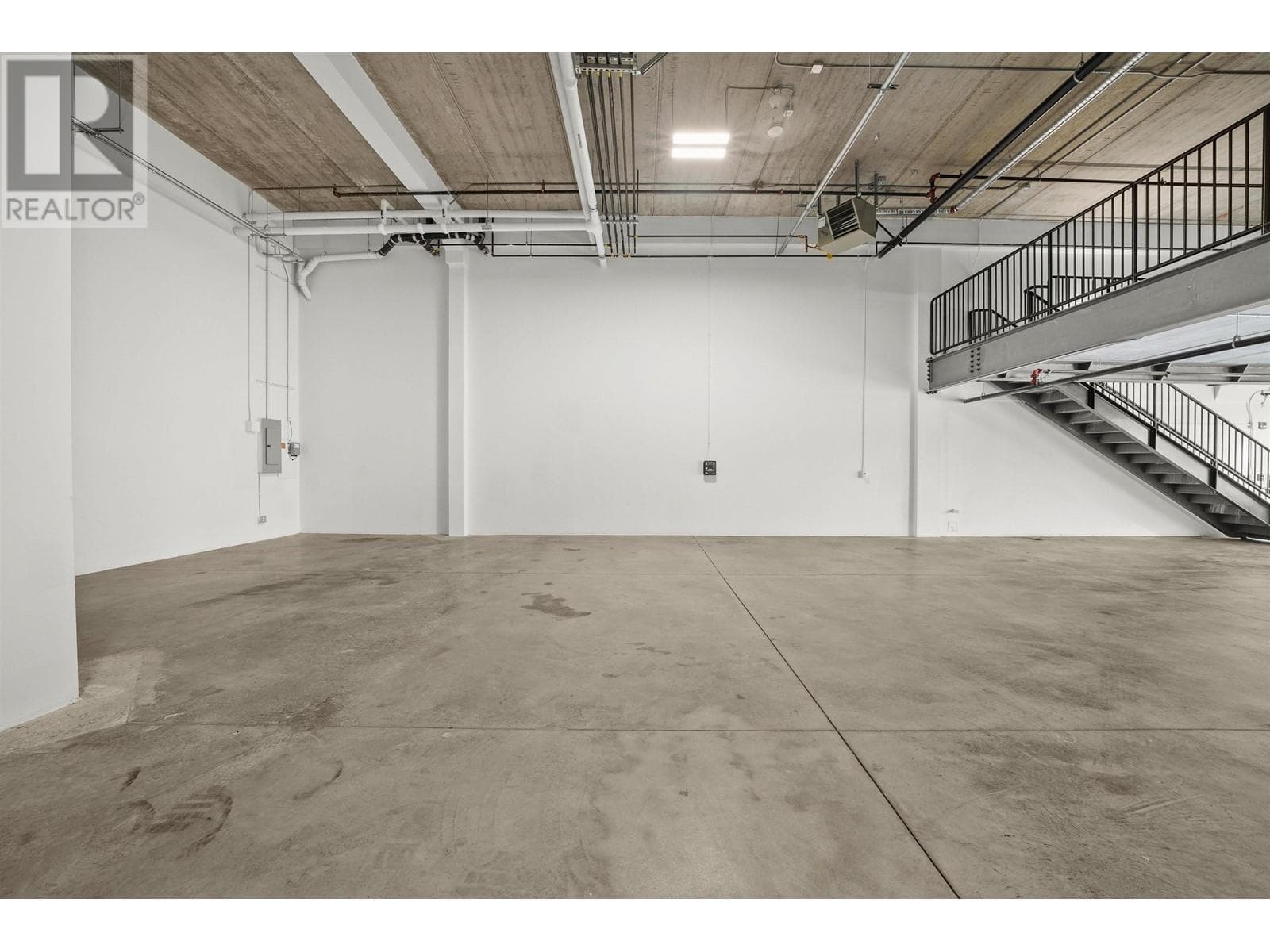 Real estate listing