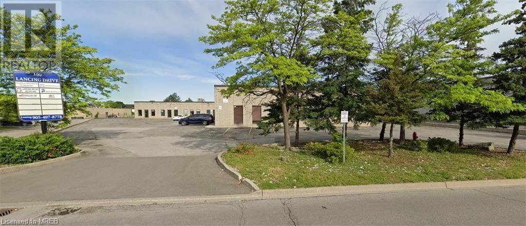 100 LANCING Drive Unit# 10, Hamilton, Ontario