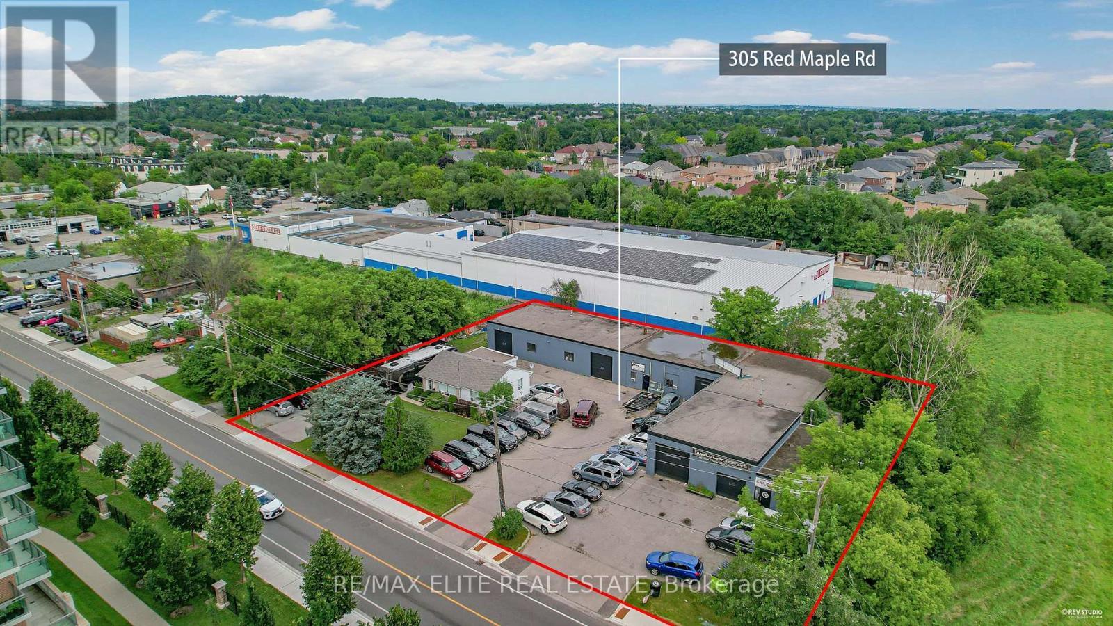 305 RED MAPLE ROAD, Richmond Hill, Ontario