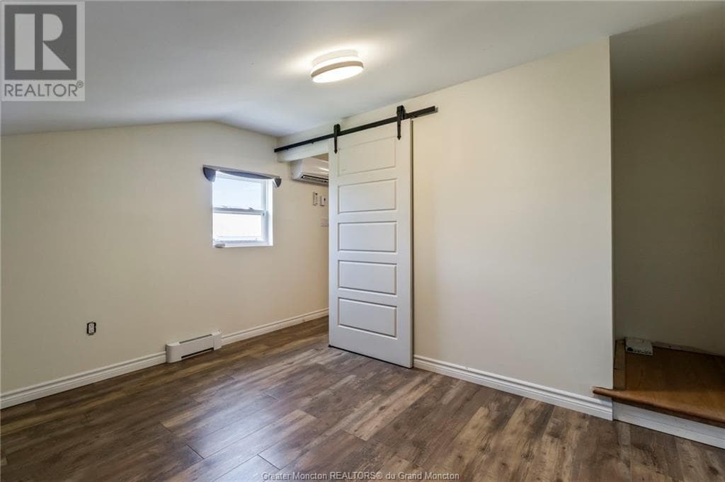 Real estate listing
