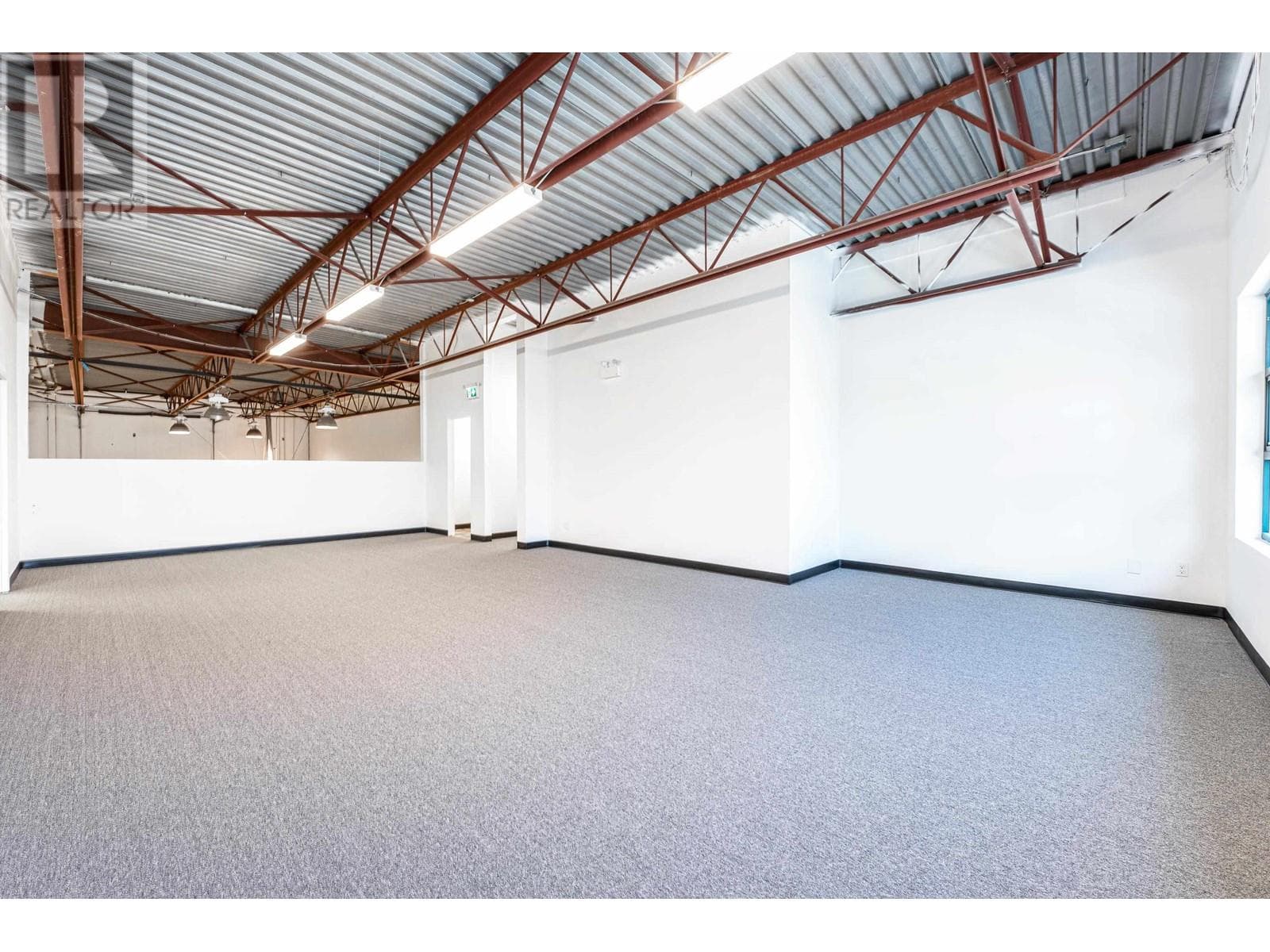 Real estate listing