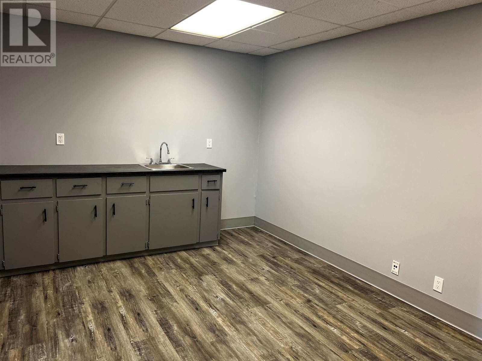Real estate listing