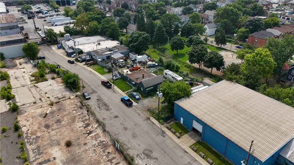 Real estate listing
