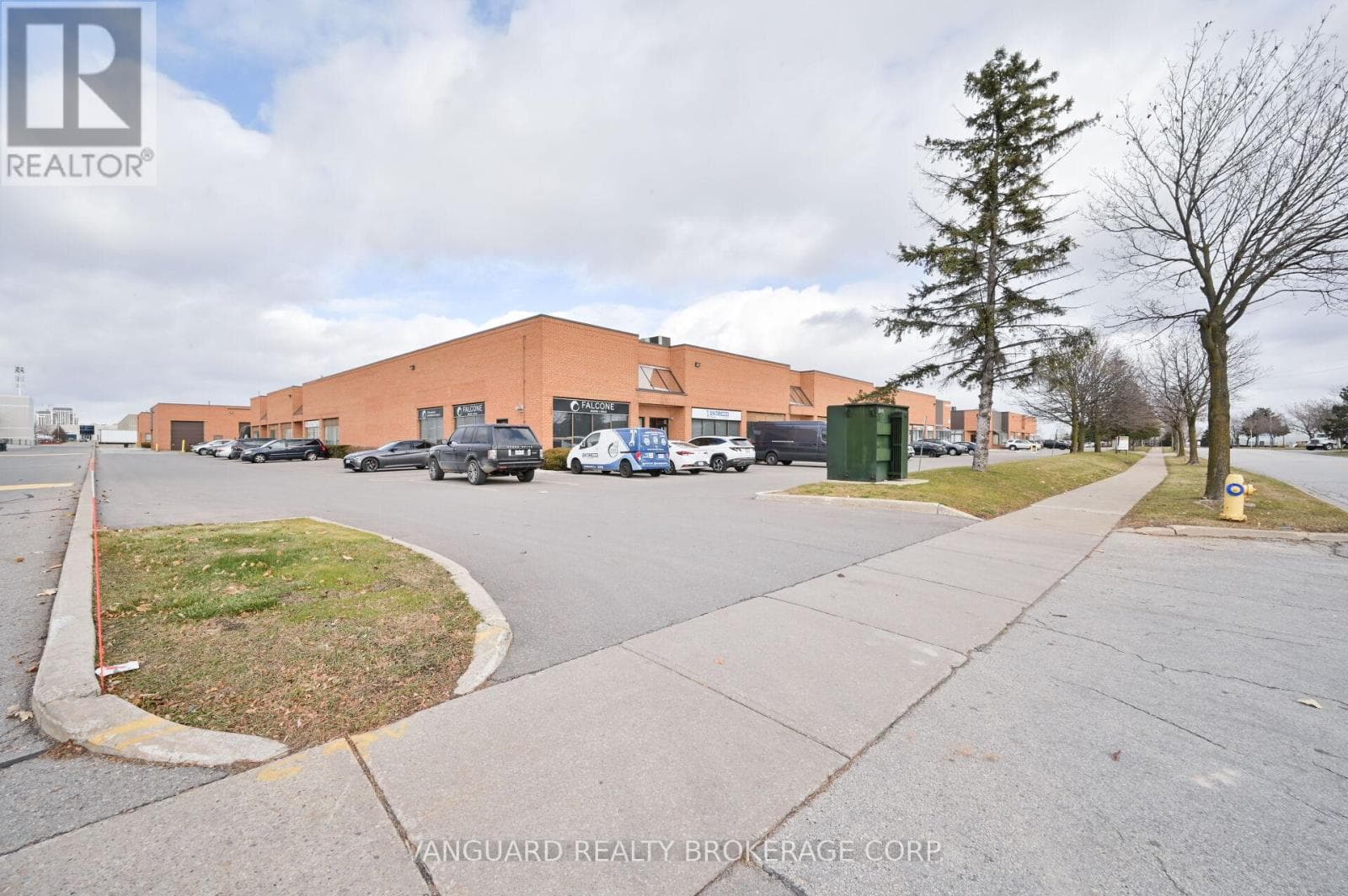 5 & 6 - 40 PIPPIN ROAD, Vaughan, Ontario