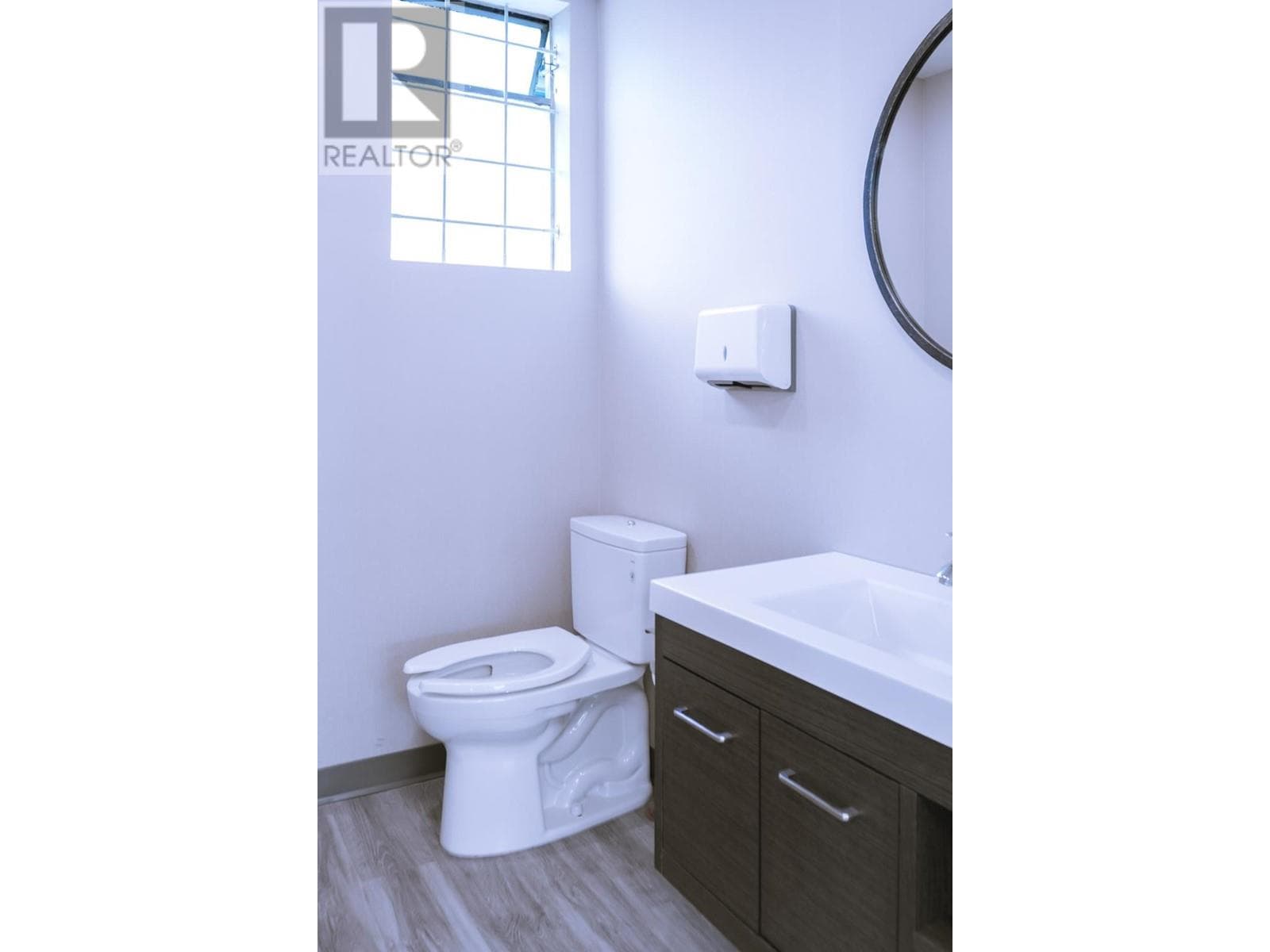 Real estate listing