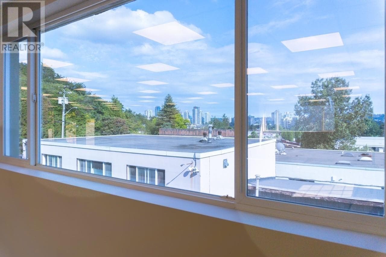 Real estate listing
