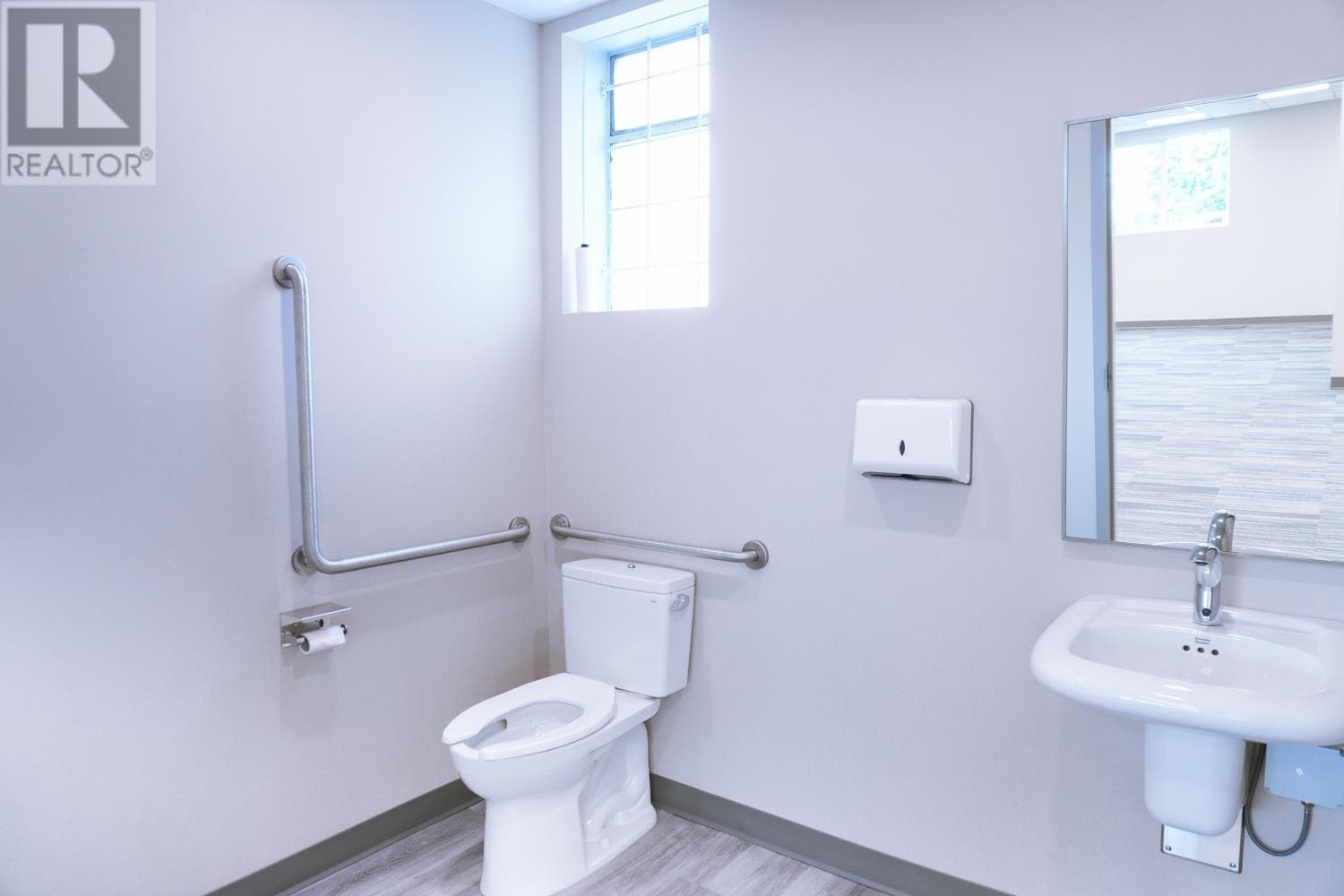 Real estate listing