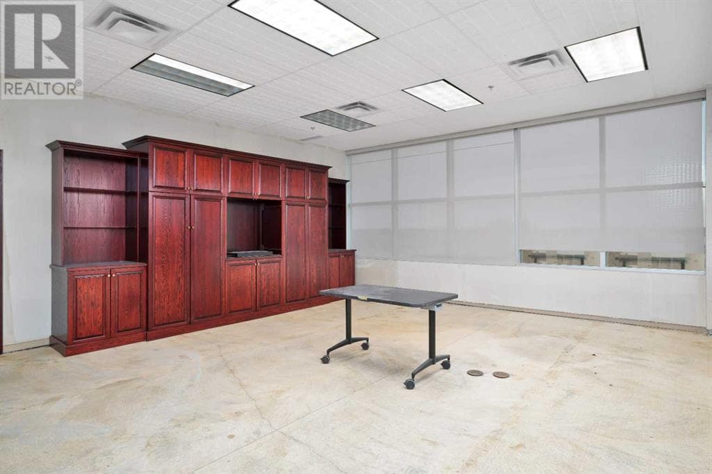 Real estate listing